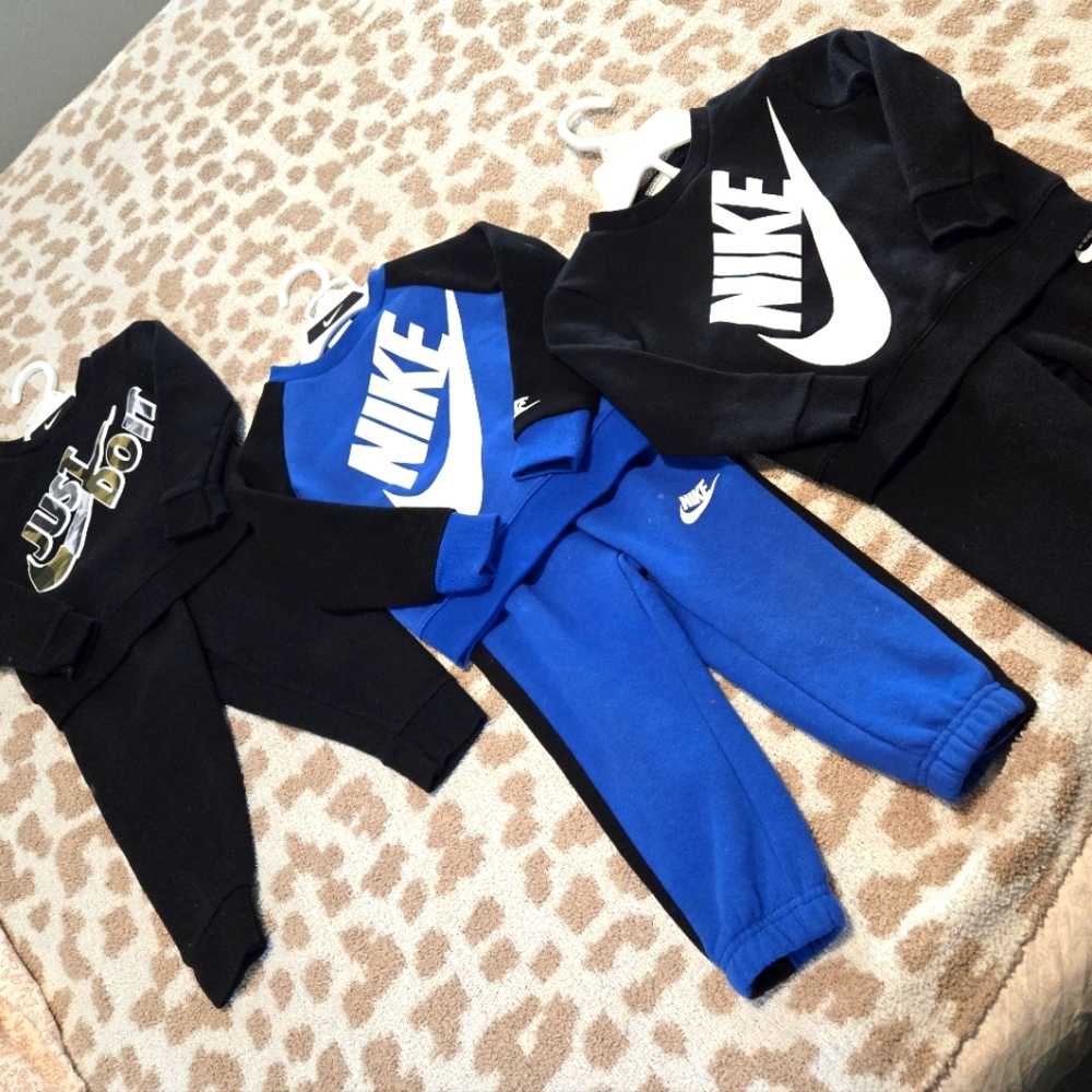 3 outfits 2t Nike matching